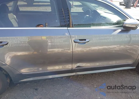 2017 Volkswagen Passat 1.8T S z USA, uszkodzony, nr VIN 1VWAT7A30HC039434